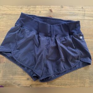 Women’s Zella Navy running shorts M
